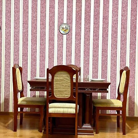 Apartments Emili エレバン エクステリア 写真