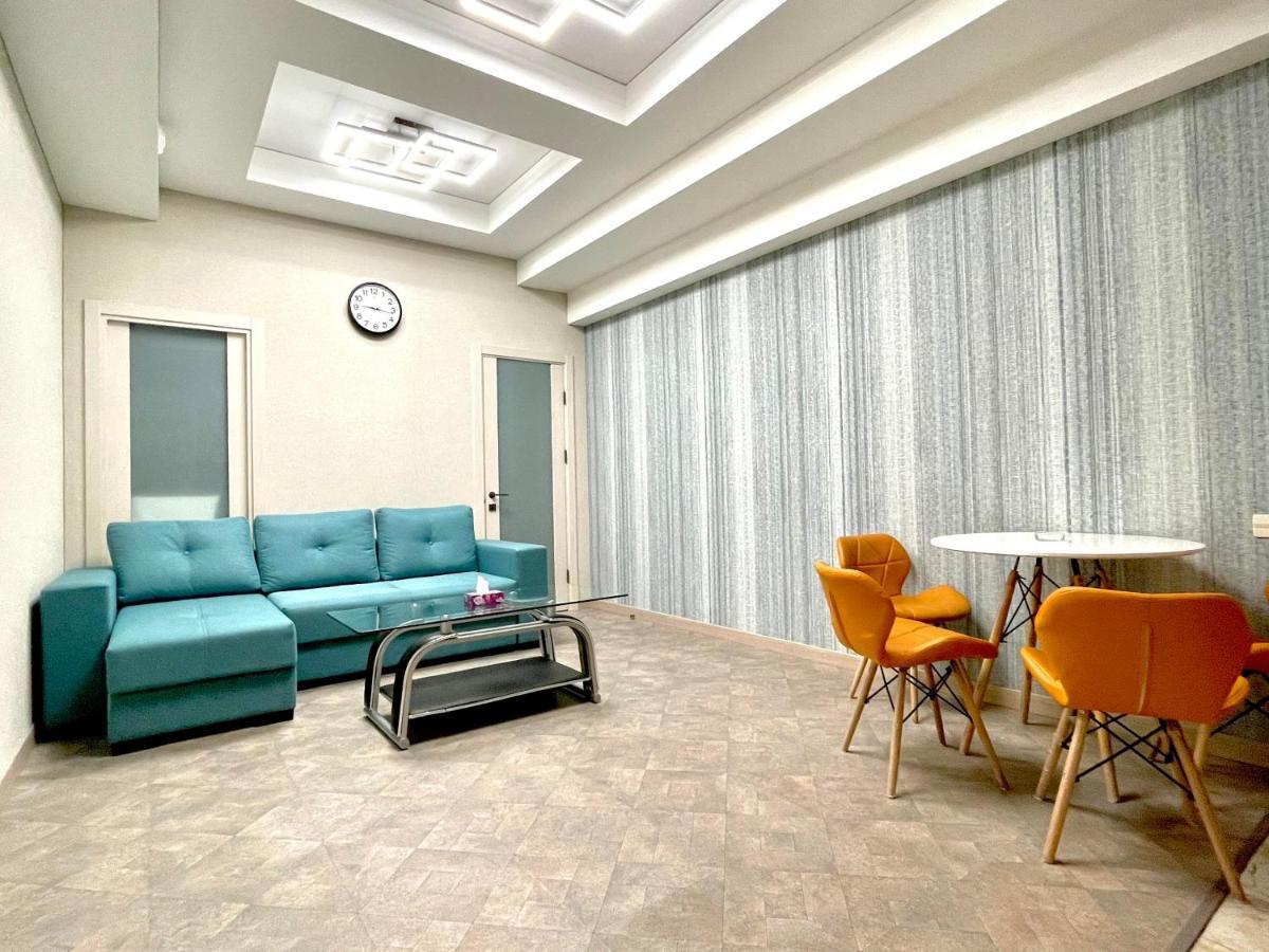 Apartments Emili エレバン エクステリア 写真